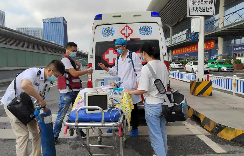 江油市救护车出租公司